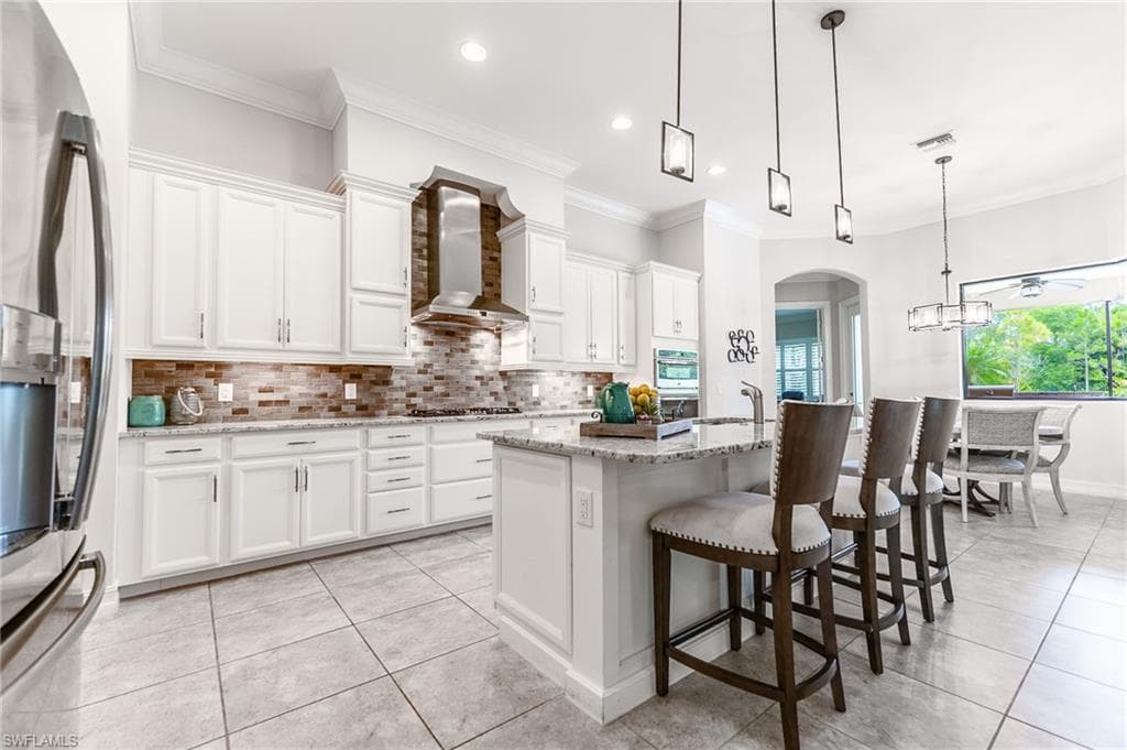 1387 Mockingbird Dr, Naples, FL 34120-3