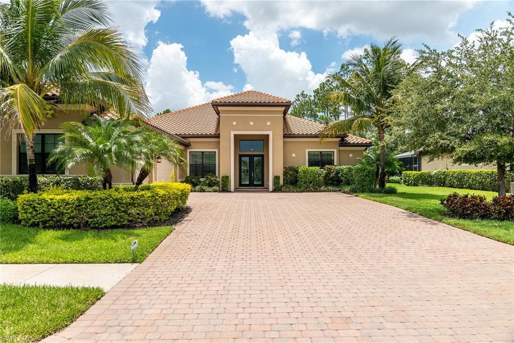 1387 Mockingbird Dr, Naples, FL 34120-42