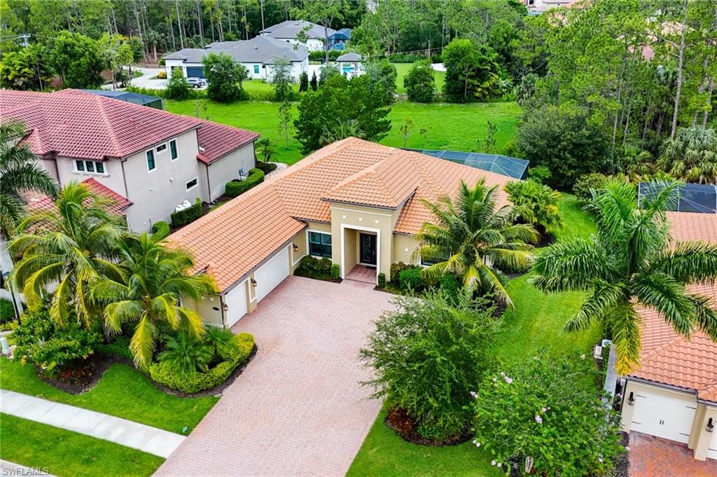 1387 Mockingbird Dr, Naples, FL 34120-43