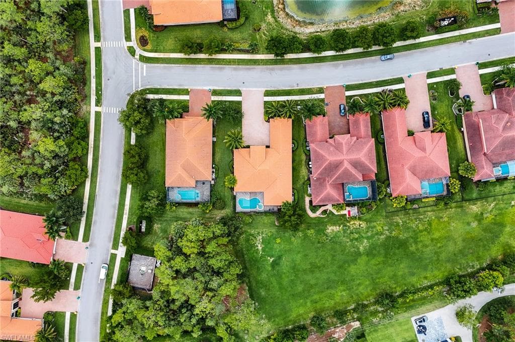 1387 Mockingbird Dr, Naples, FL 34120-47