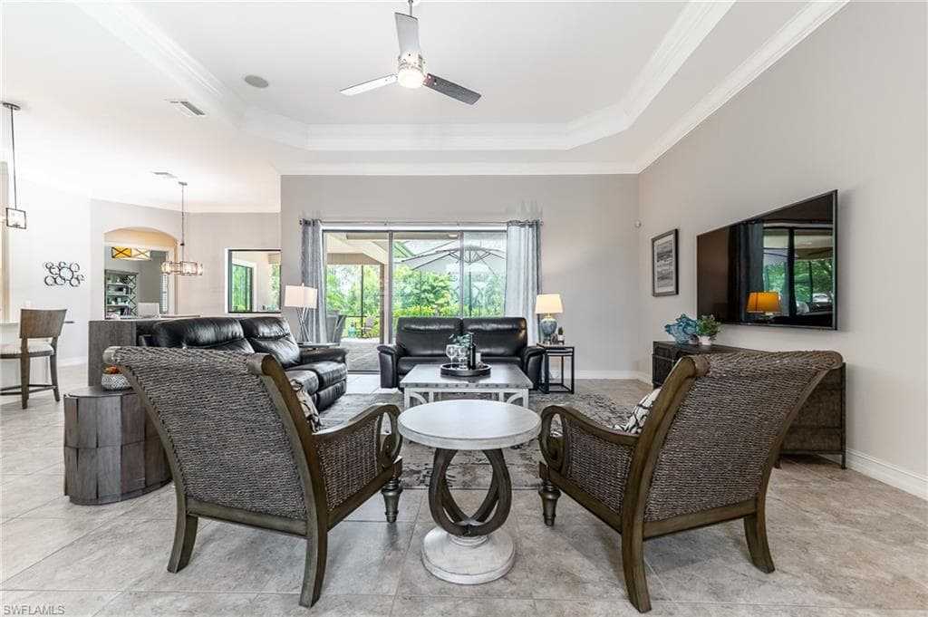 1387 Mockingbird Dr, Naples, FL 34120-8