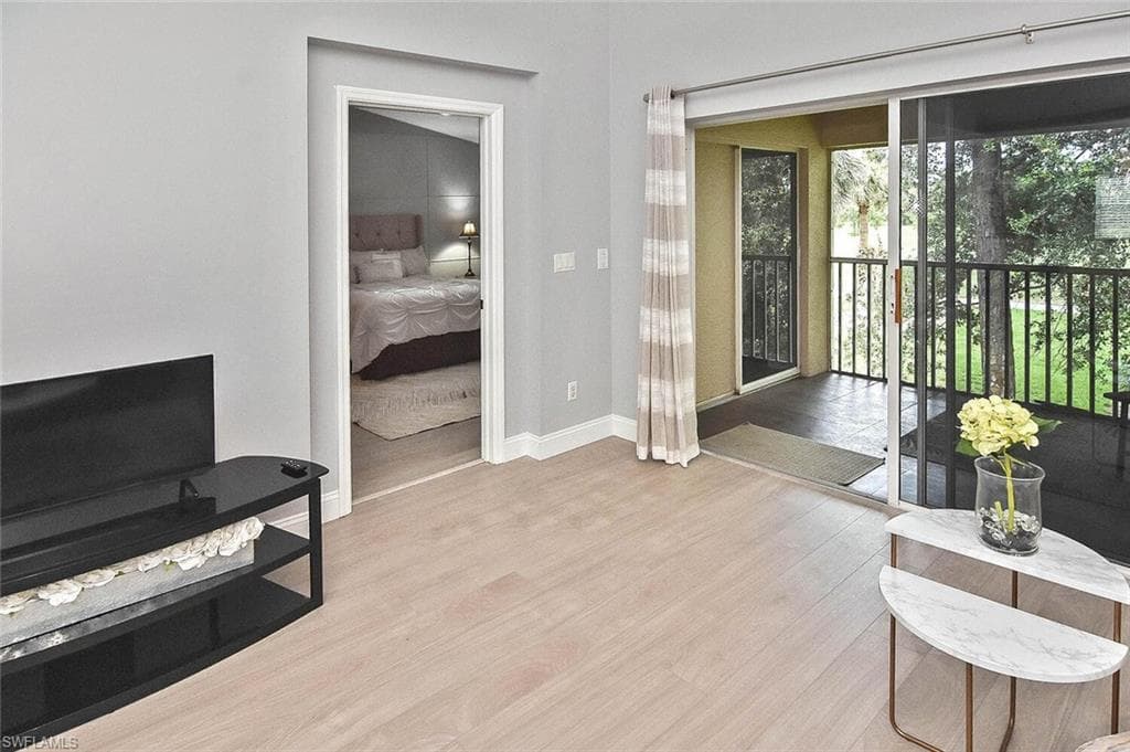 8075 Tiger Cv 1711, Naples, FL 34113-26