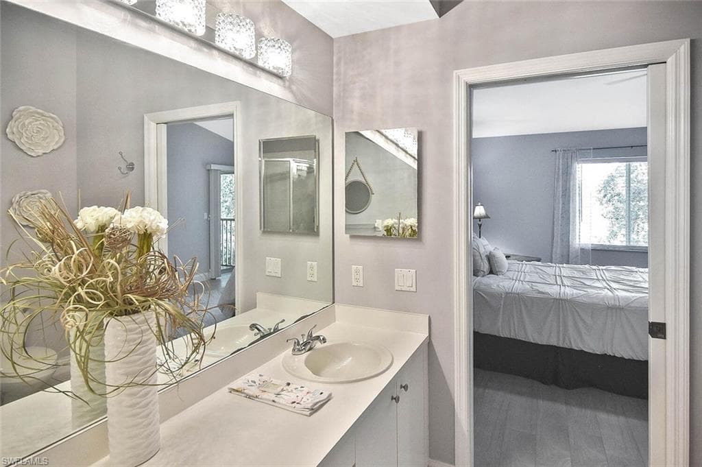 8075 Tiger Cv 1711, Naples, FL 34113-34