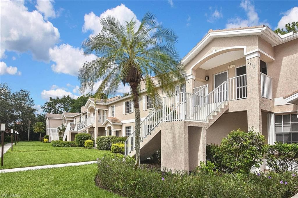 8075 Tiger Cv 1711, Naples, FL 34113-3