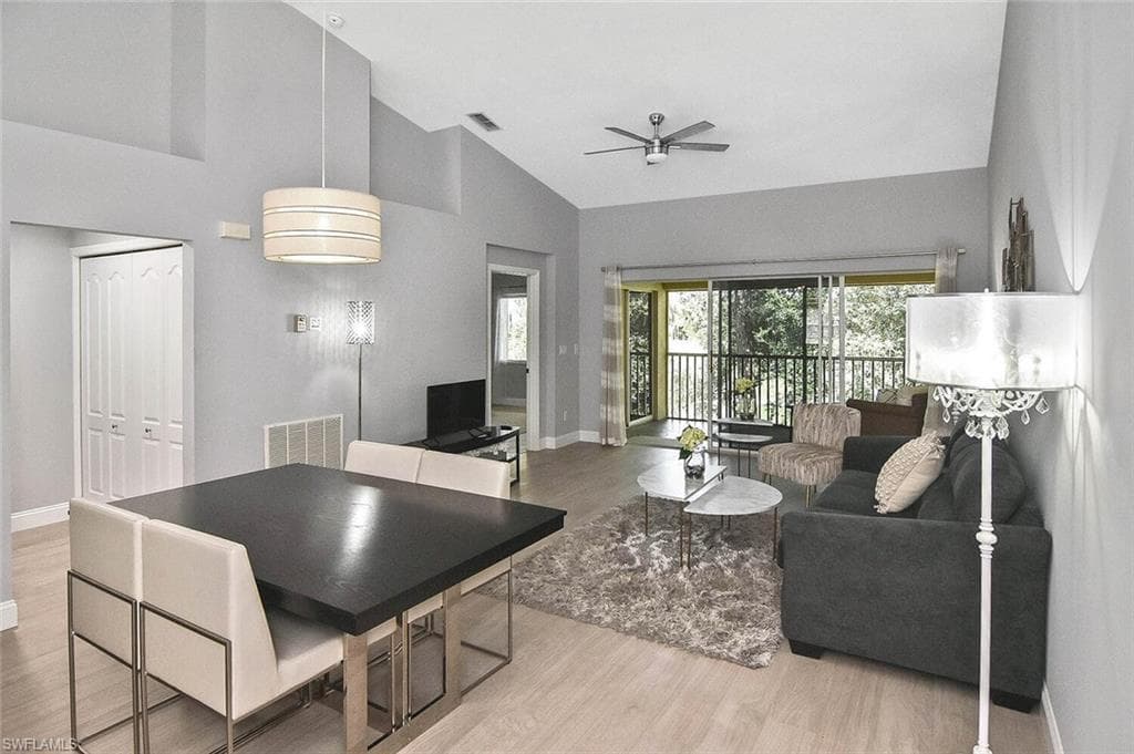 8075 Tiger Cv 1711, Naples, FL 34113-6