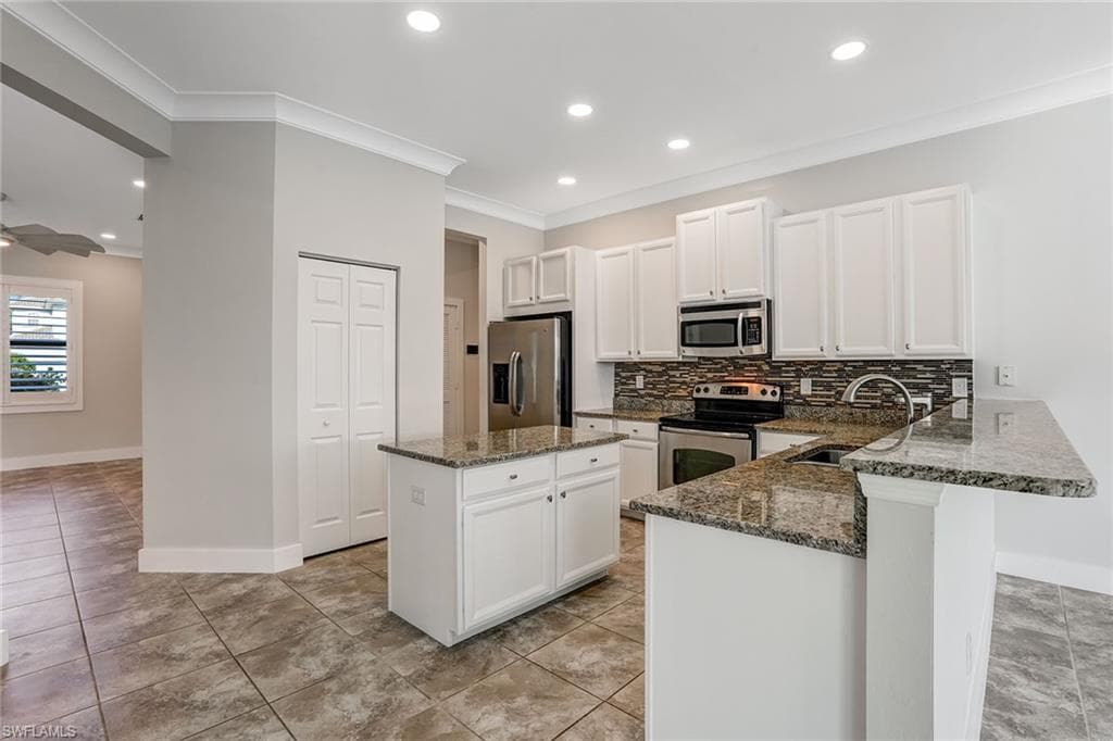 9923 Via San Marco Loop, Fort Myers, FL 33905-7