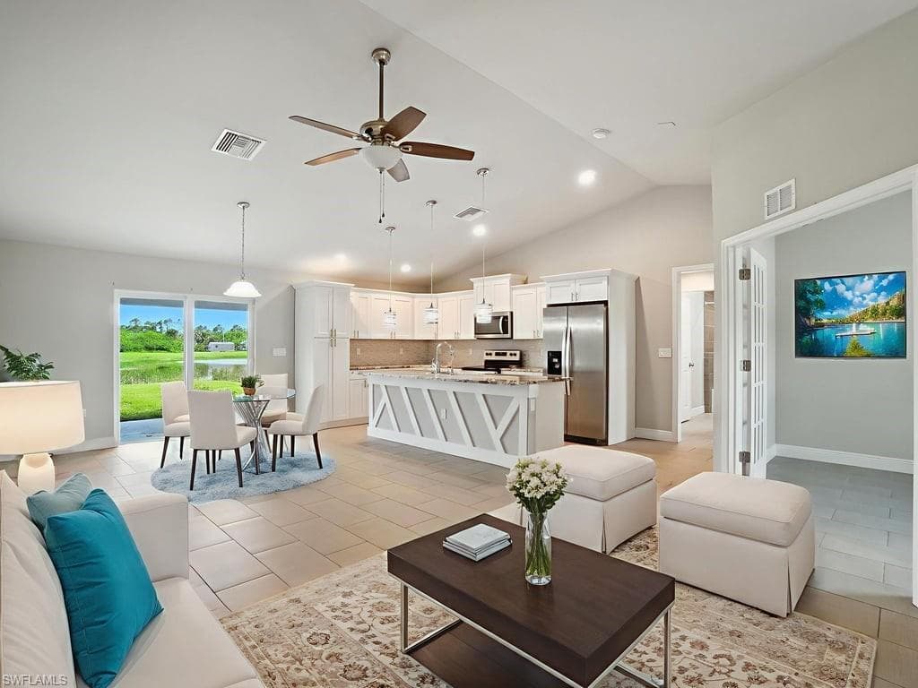752 Chattman St E, Lehigh Acres, FL 33974-4