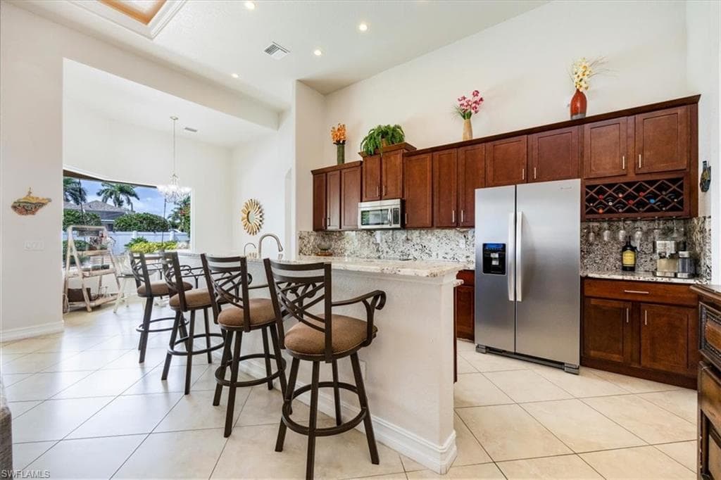 151 Fairway Cir, Naples, FL 34110-9