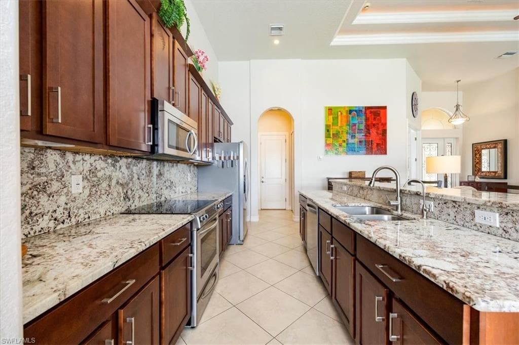 151 Fairway Cir, Naples, FL 34110-11