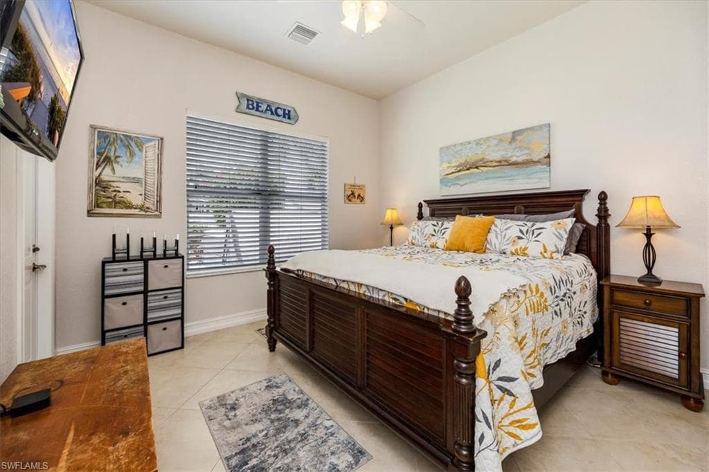 151 Fairway Cir, Naples, FL 34110-17