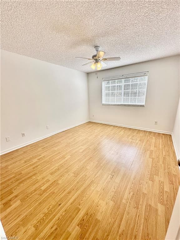 1260 Wildwood Lakes Blvd 204, Naples, FL 34104-11