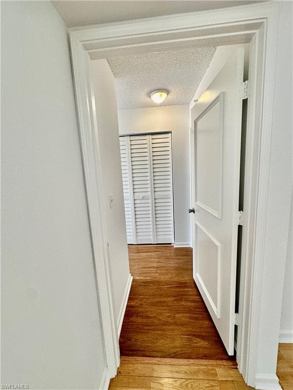 1260 Wildwood Lakes Blvd 204, Naples, FL 34104-12