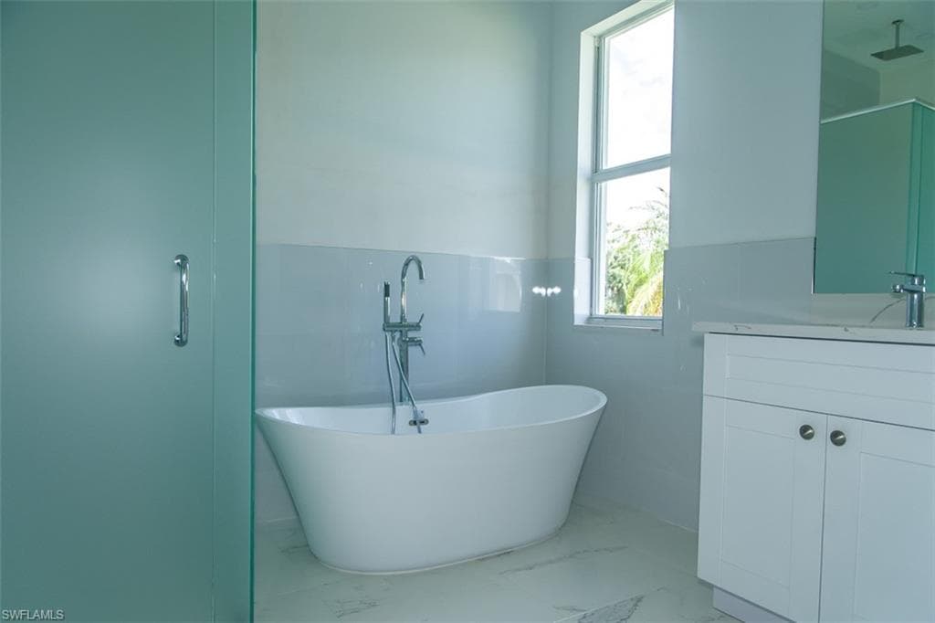 3611 56th St W, Lehigh Acres, FL 33971-8