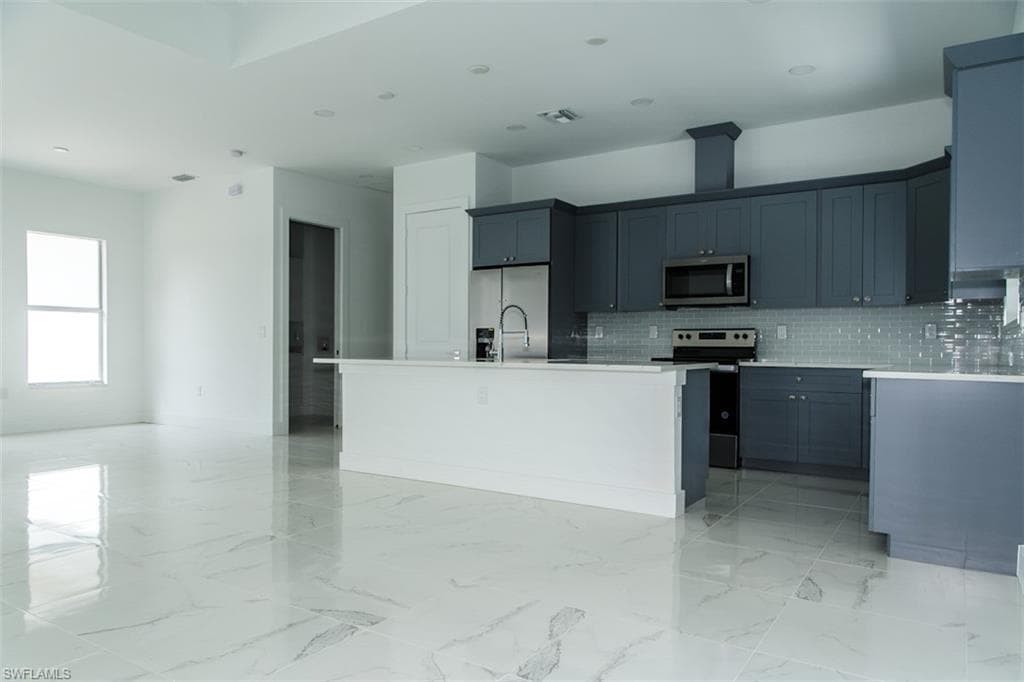 3611 56th St W, Lehigh Acres, FL 33971-15