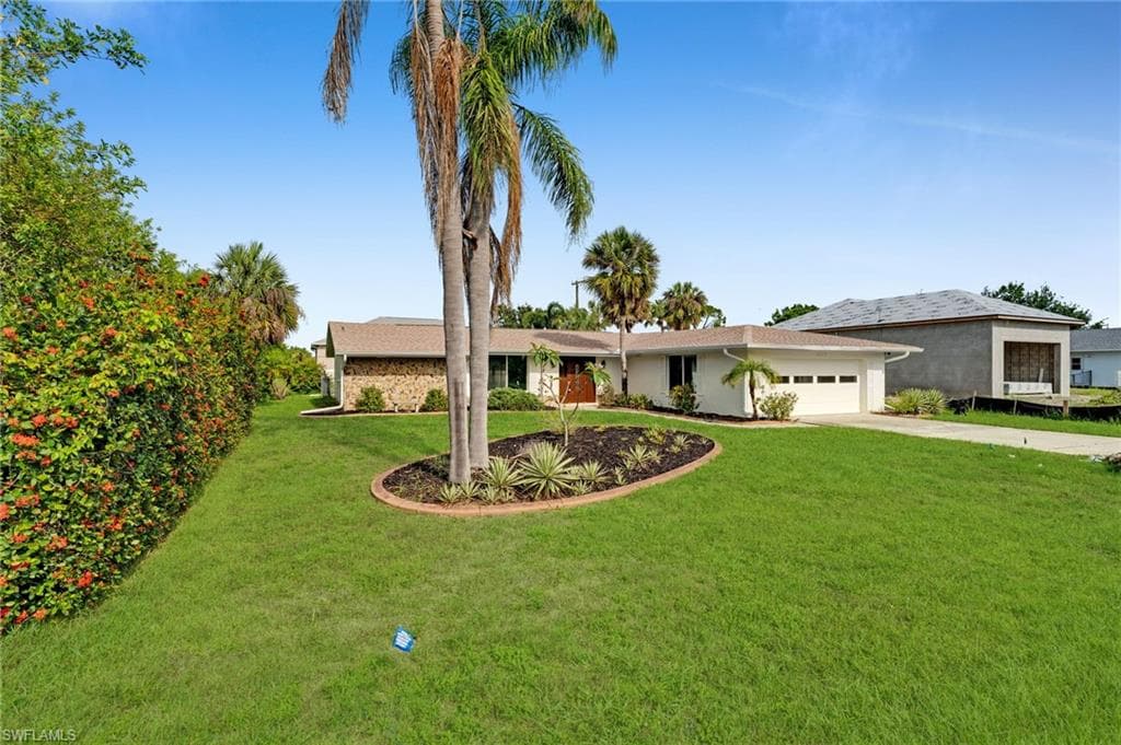 3307 Pinetree St, Port Charlotte, FL 33952-2