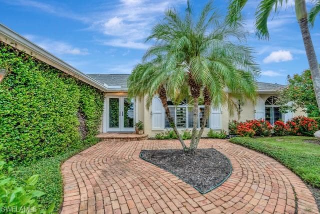 1407 Marlin Dr, Naples, FL 34102-9