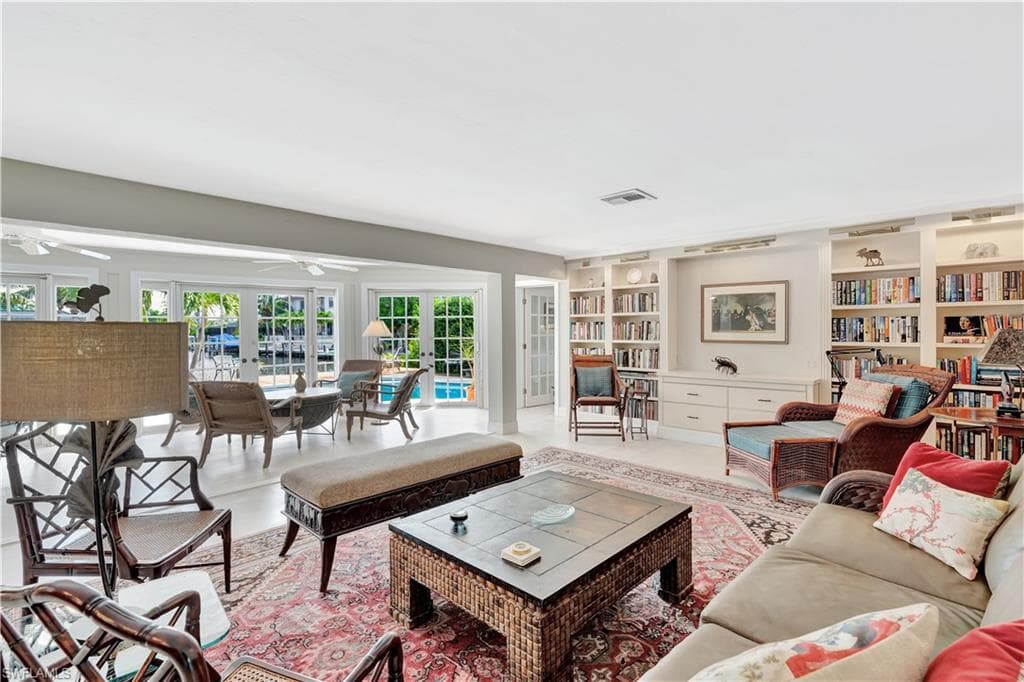 1407 Marlin Dr, Naples, FL 34102-12