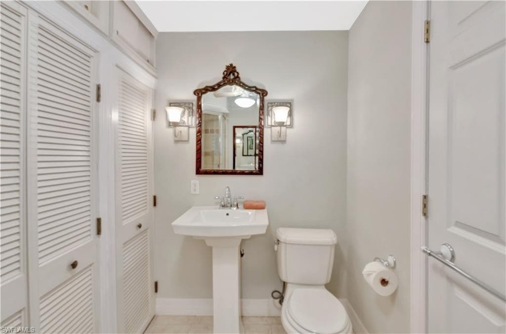 1407 Marlin Dr, Naples, FL 34102-29