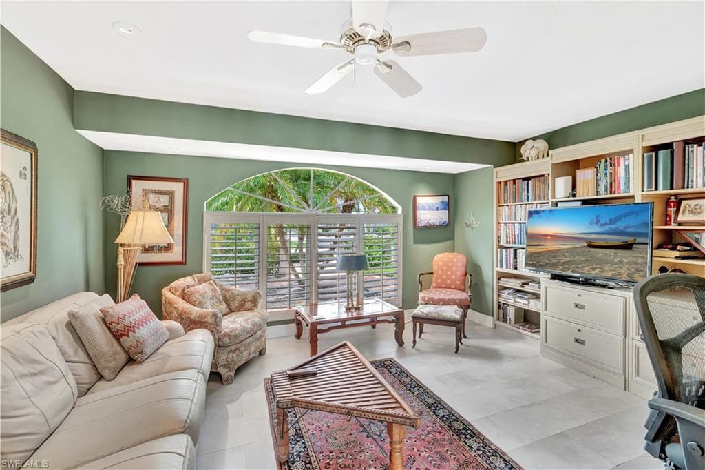 1407 Marlin Dr, Naples, FL 34102-35