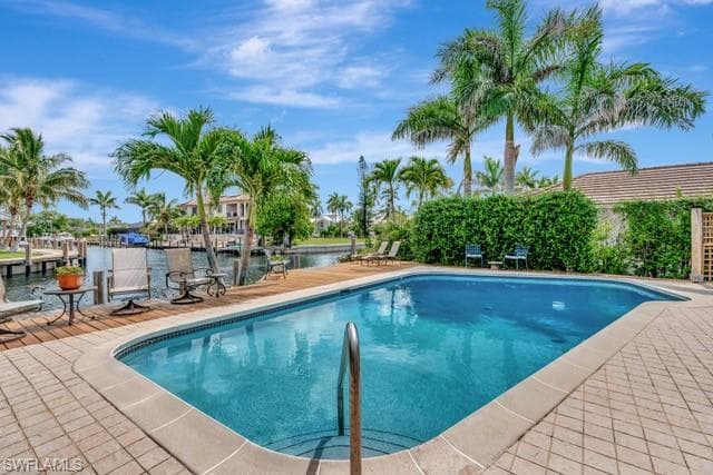 1407 Marlin Dr, Naples, FL 34102-37