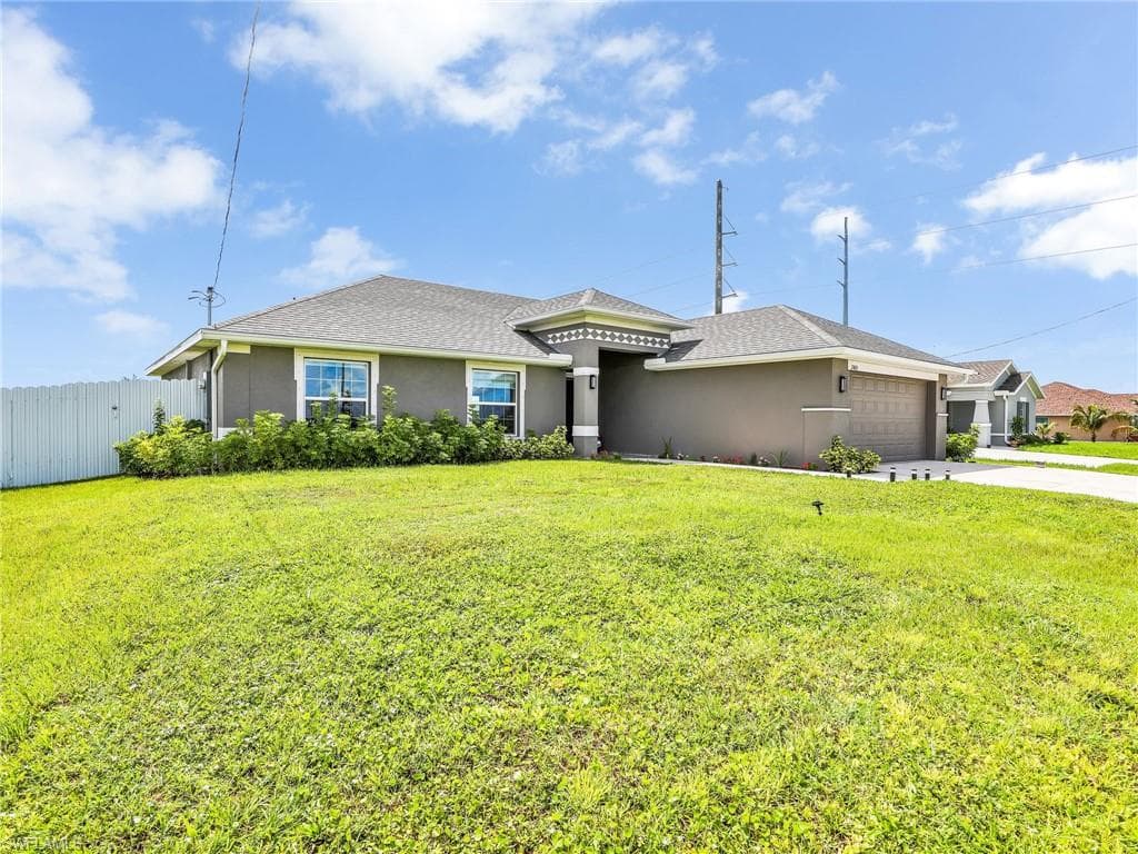 2405 Nelson Rd N, Cape Coral, FL 33993-31