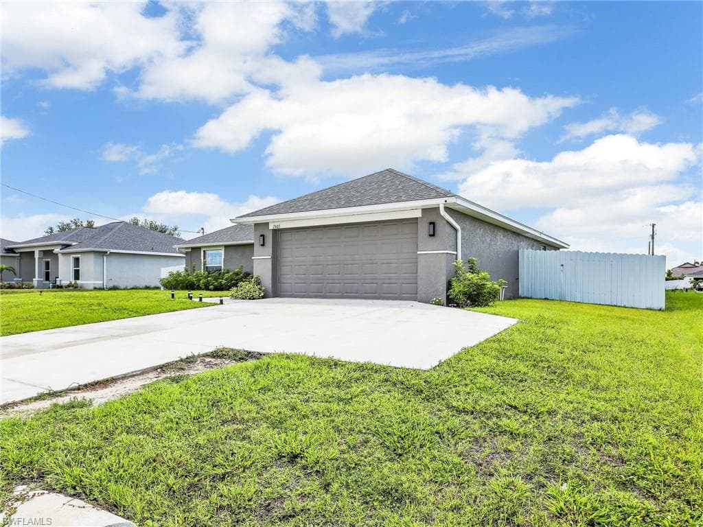 2405 Nelson Rd N, Cape Coral, FL 33993-32