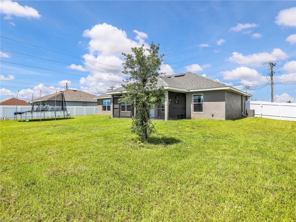 2405 Nelson Rd N, Cape Coral, FL 33993-5