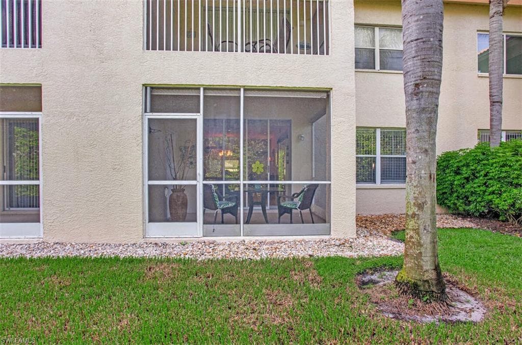 6605 Huntington Lakes Cir 103, Naples, FL 34119-26