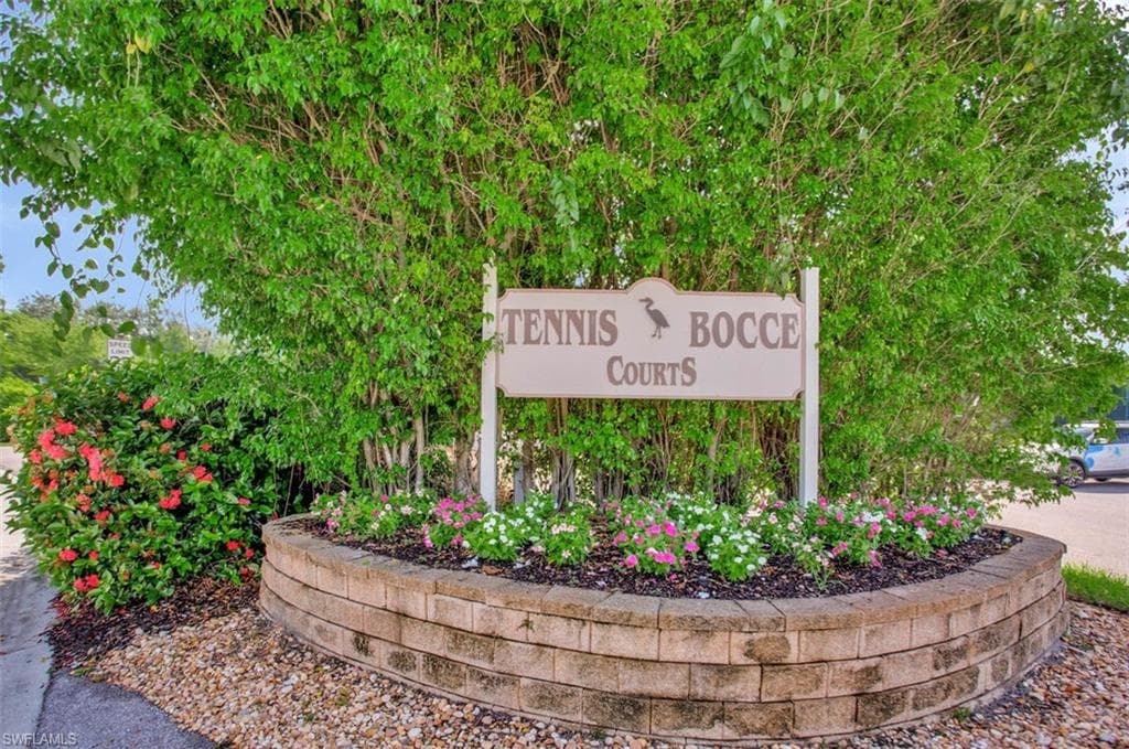 6605 Huntington Lakes Cir 103, Naples, FL 34119-29