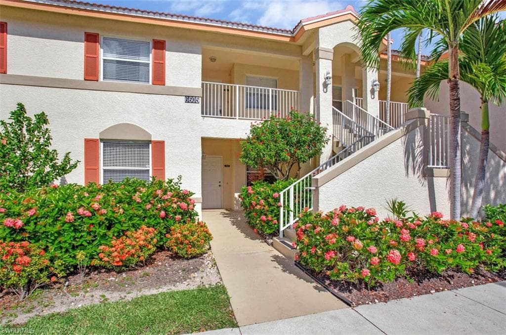 6605 Huntington Lakes Cir 103, Naples, FL 34119-3