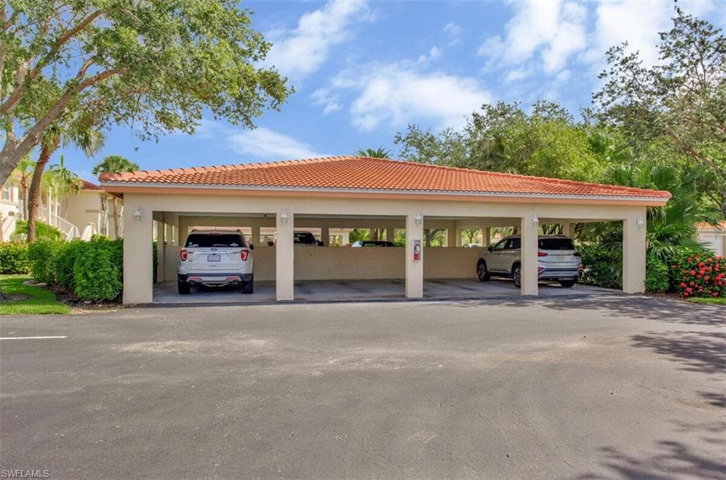 6605 Huntington Lakes Cir 103, Naples, FL 34119-4