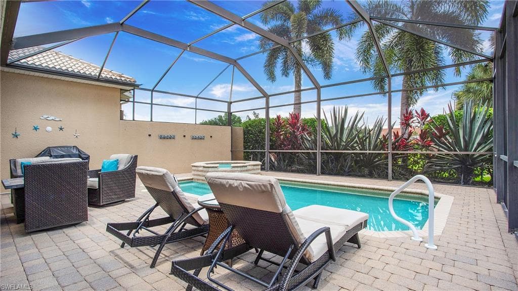 20029 Saraceno Dr, Estero, FL 33928-33