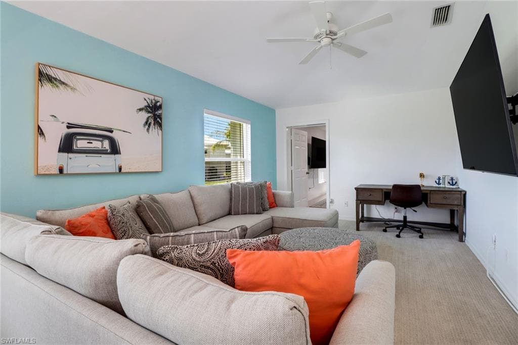 205 Sand Hill St, Marco Island, FL 34145-19