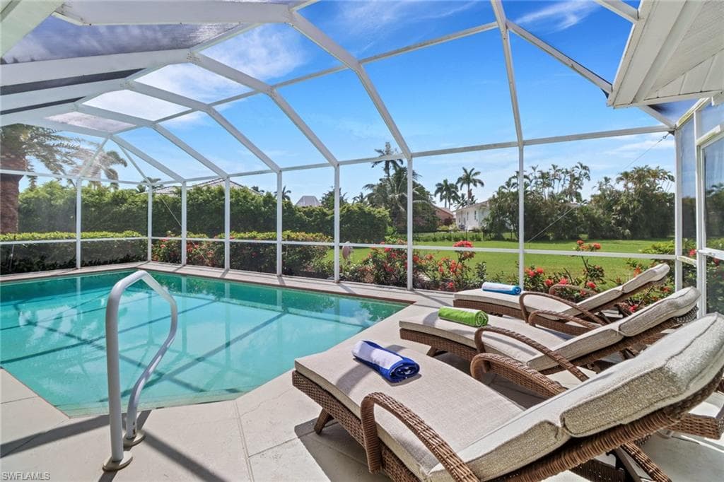 205 Sand Hill St, Marco Island, FL 34145-3