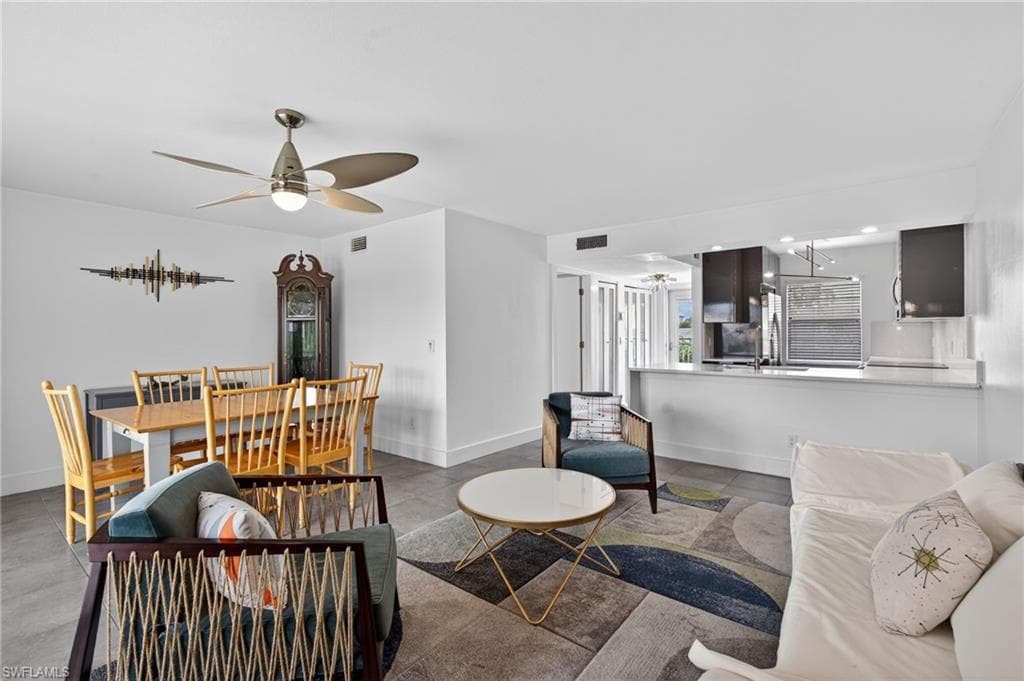 1666 Osprey Ave 106, Naples, FL 34102-11