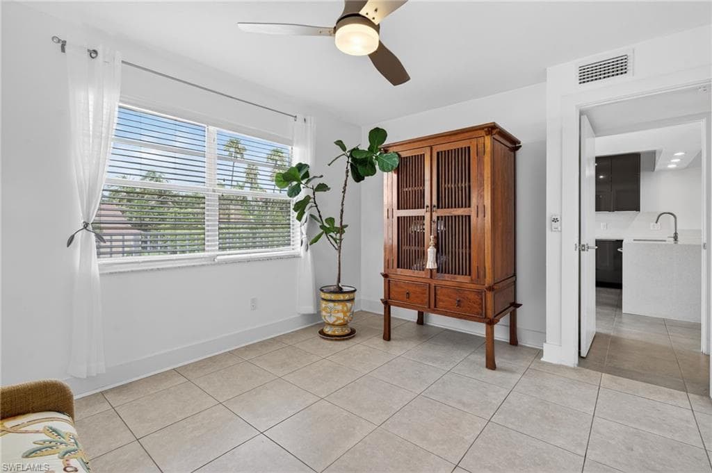 1666 Osprey Ave 106, Naples, FL 34102-17