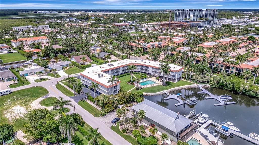 1666 Osprey Ave 106, Naples, FL 34102-27