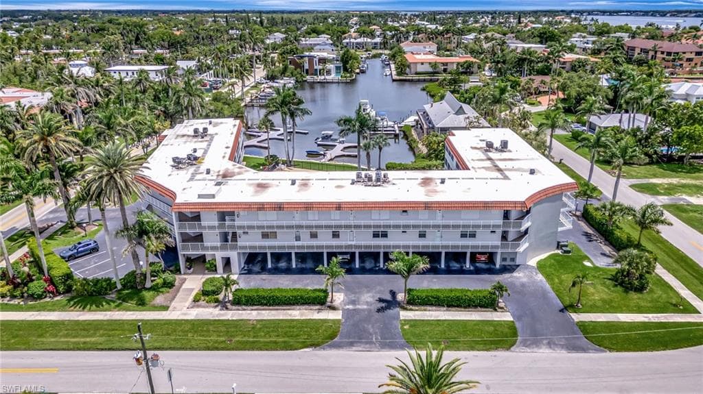 1666 Osprey Ave 106, Naples, FL 34102-29