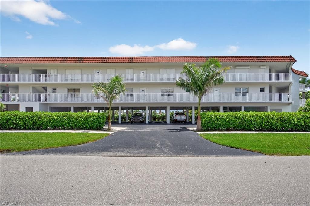 1666 Osprey Ave 106, Naples, FL 34102-33