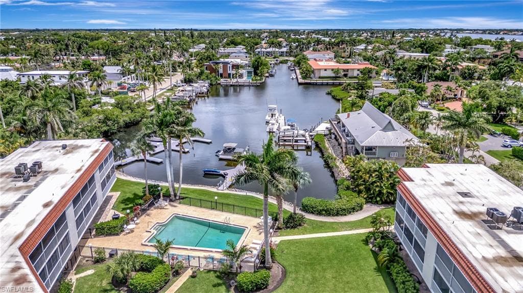 1666 Osprey Ave 106, Naples, FL 34102-2