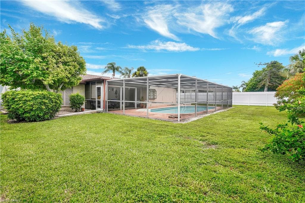 908 21st Ter, Cape Coral, FL 33990-35