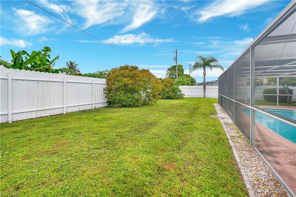 908 21st Ter, Cape Coral, FL 33990-36