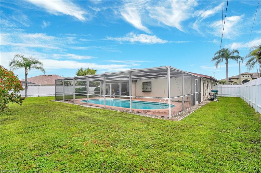 908 21st Ter, Cape Coral, FL 33990-37