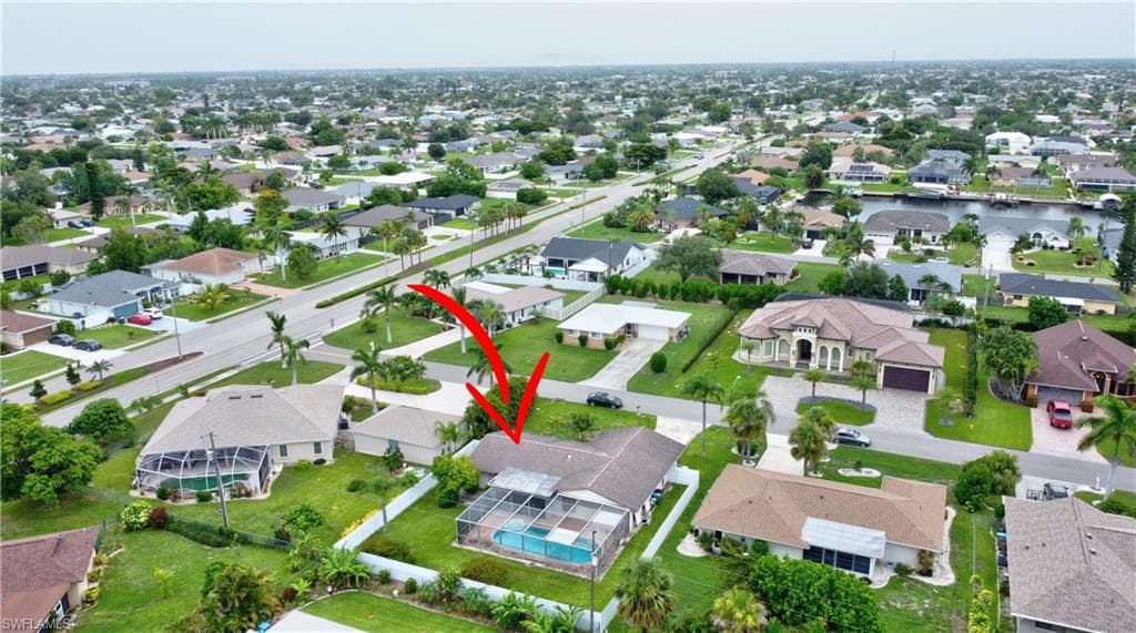 908 21st Ter, Cape Coral, FL 33990-46