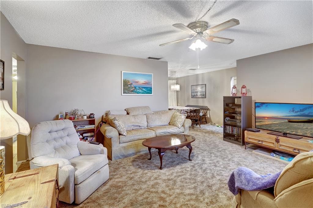 908 21st Ter, Cape Coral, FL 33990-6
