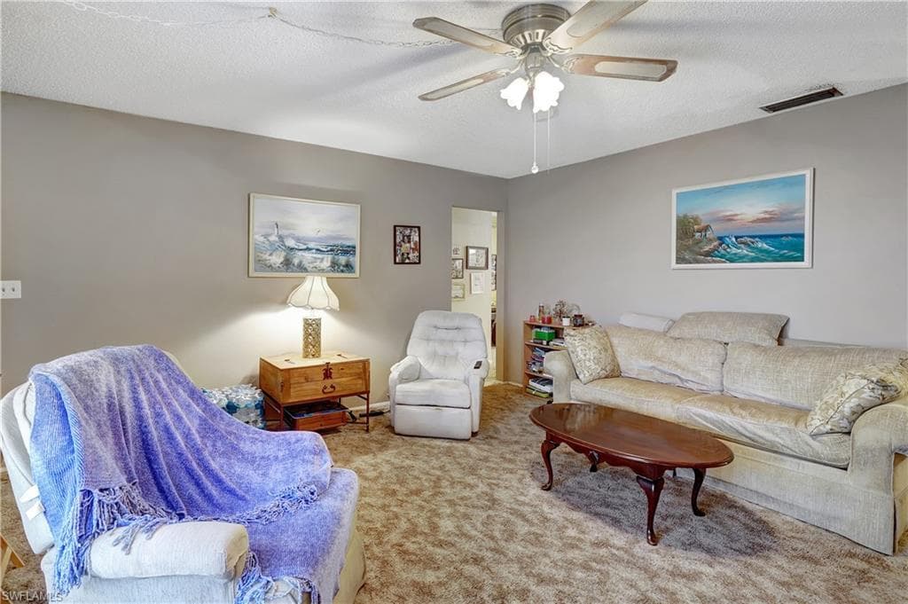 908 21st Ter, Cape Coral, FL 33990-7