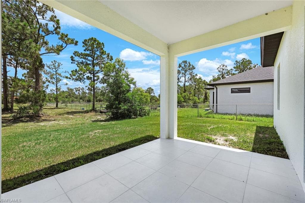 2017 47th Ave NE, Naples, FL 34120-19