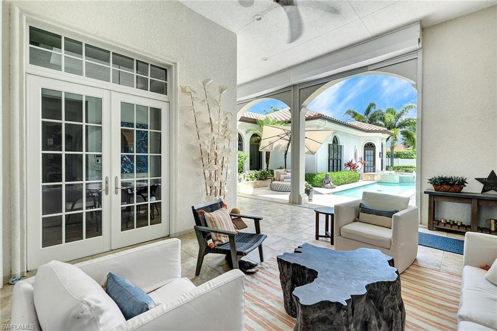 709 Teal Ct, Naples, FL 34108-23