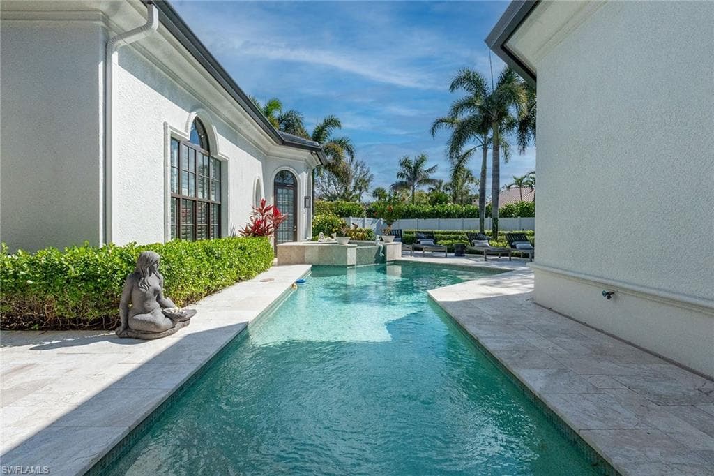 709 Teal Ct, Naples, FL 34108-26