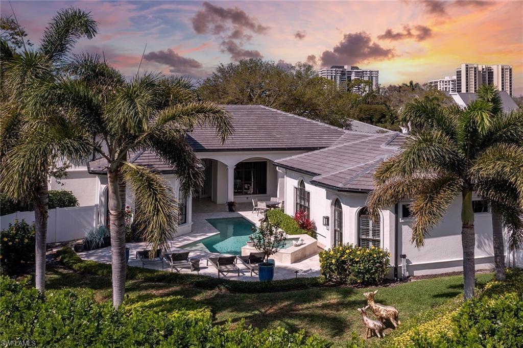 709 Teal Ct, Naples, FL 34108-36